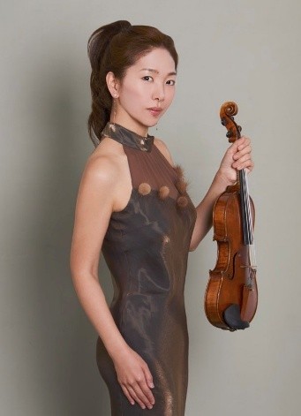 A picture of Julia Yoon (violinist)